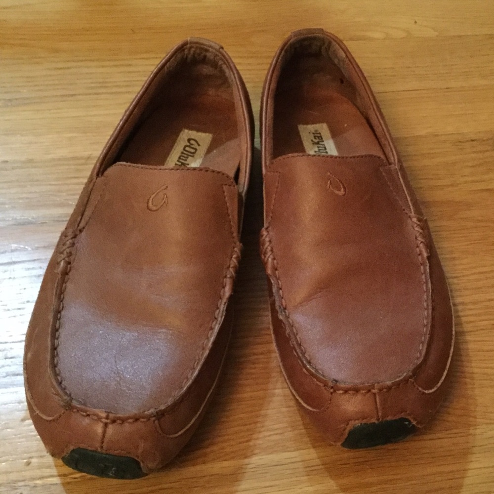 Men’s OluKai driving shoes.